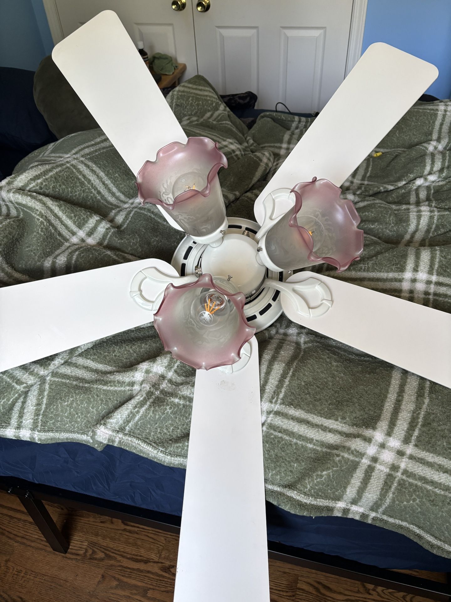 Ceiling Fan 42-44” With Lights