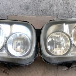 2007 Ford escape Headlights $60