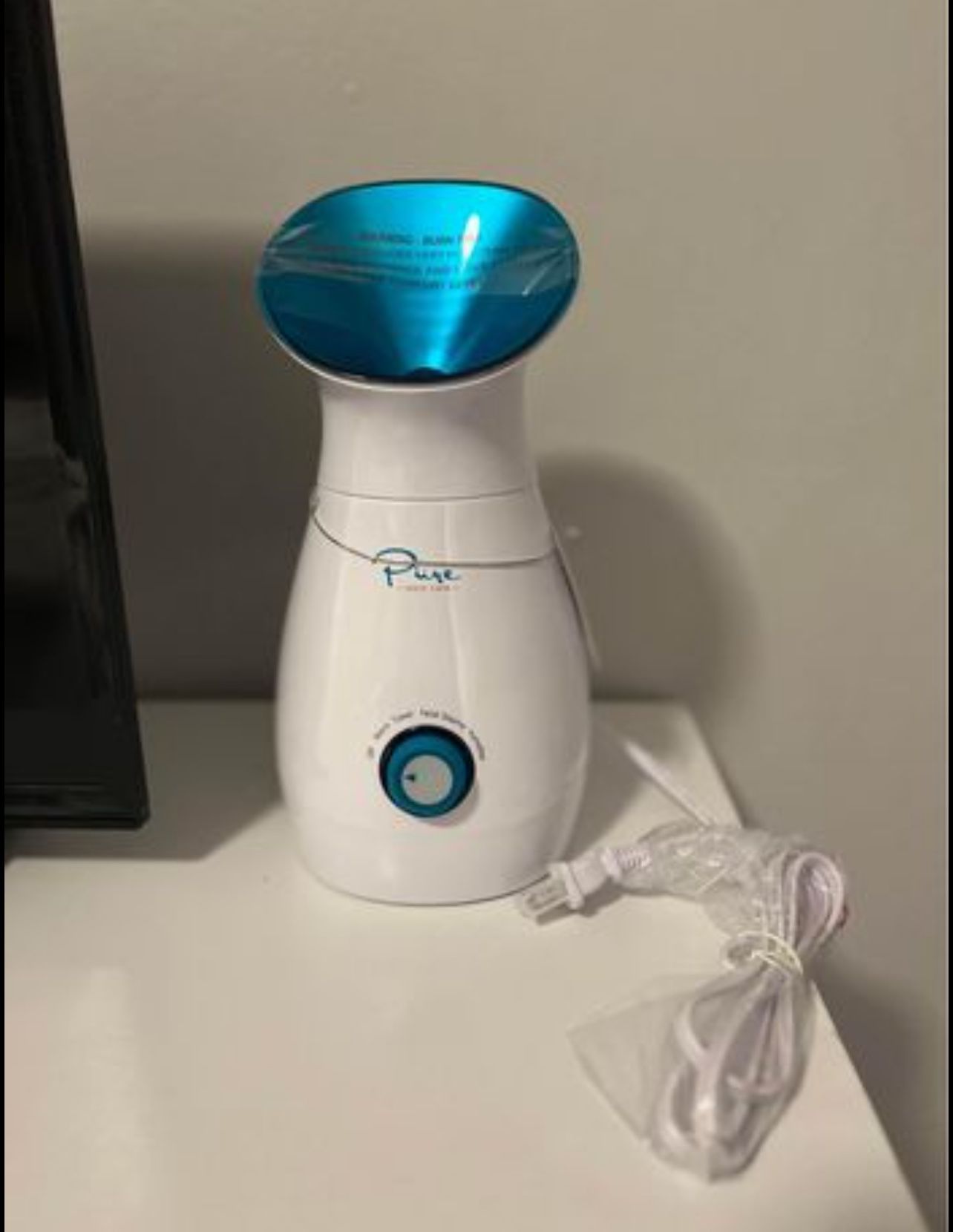 Facial Steamer With Towel Steaming Chamber