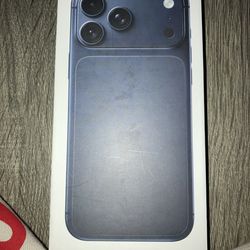 iPhone 17 pro max deep blue