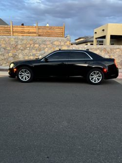 2018 Chrysler 300