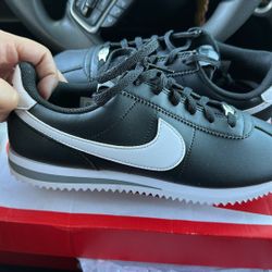 Nike Cortez