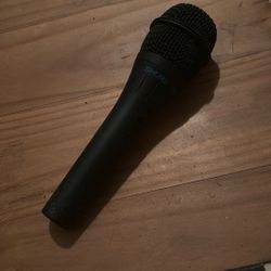 Shure BG 2.0 Microphone w/ xlr