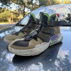 Nike Air Edge 270 in the Parachute Beige