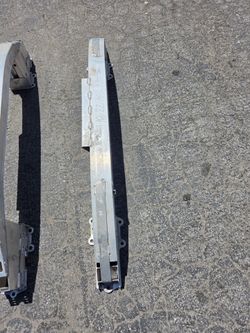 18-22 honda accord front rebar part