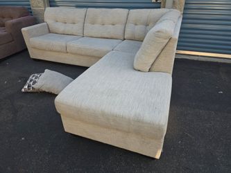 Sectional Couch With Delivery