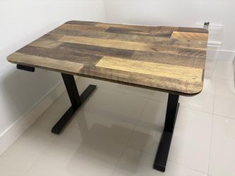Electric Standing Desk - Vari