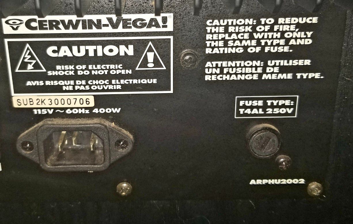 arsenal Bred rækkevidde Kommunist Cerwin Vega LW-15 15” Powered Subwoofer for Sale in Niagara Falls, NY -  OfferUp