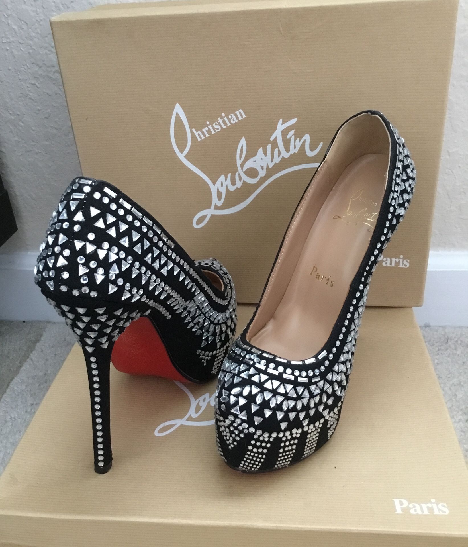 Christian louboutin shoes heels red bottoms