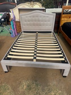 Beautiful Different beds  negotiable