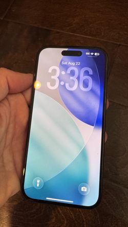 iPhone 15 AT&T