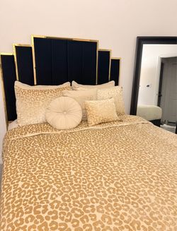Queen Bed set