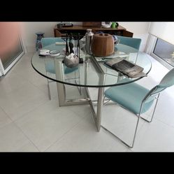 Dining Room Table With Four Chairs 48 Inch Glass Top Beautiful Table In Good Condition