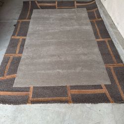 5’ X 8’ Area Rug