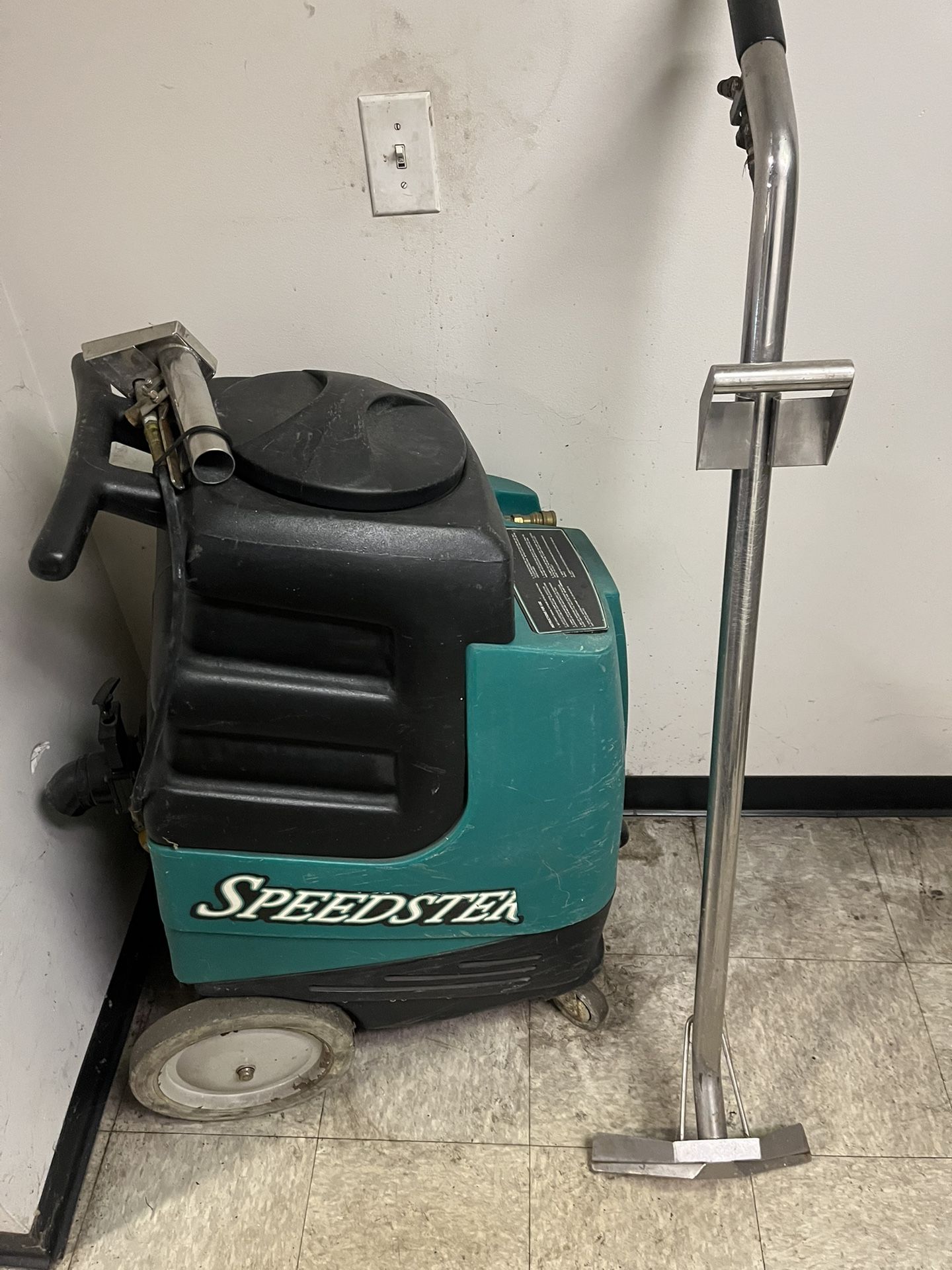 Carpet Cleaning Machine