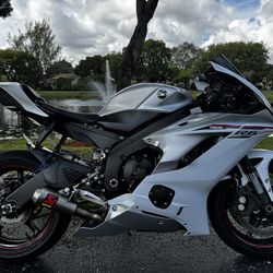 2018 Yamaha R6