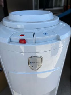 Drinking water stand