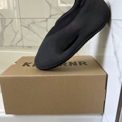 Yeezy Knit Runner ‘fade Onyx’ Size 10