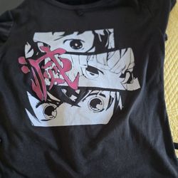 Anime t-shirt with skirt, only worn once, practically new. The skirt is good quality, the fabric is thick.