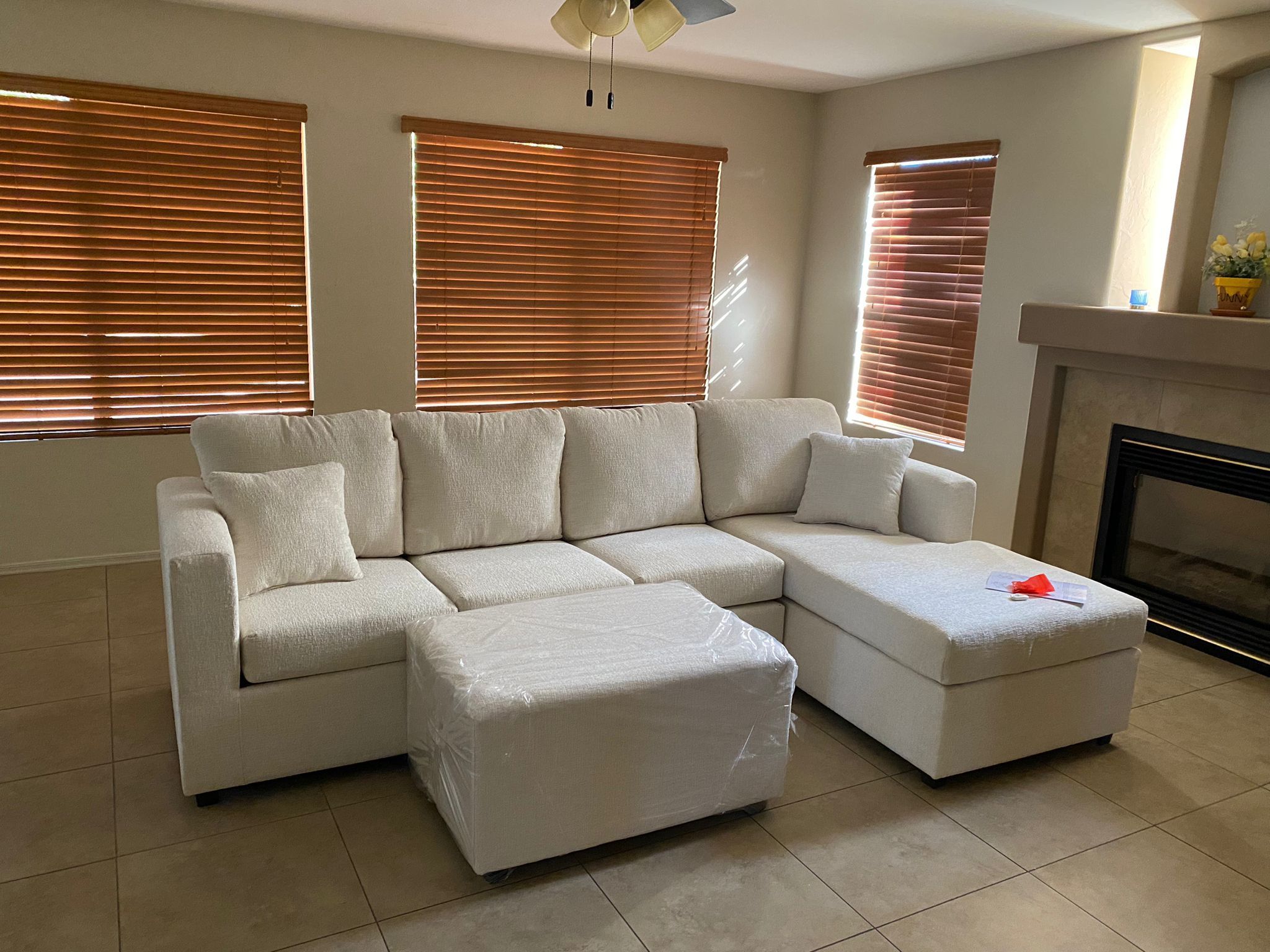 Sectional With Ottoman ¡¡BRAND NEW!!
