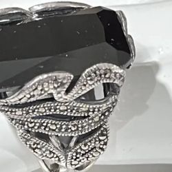 Marcaste Silver Black Ring Size 5.5-new 