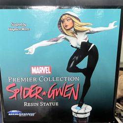 Spider Gwen Statue