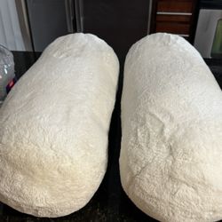 Sofa/ Bed Pillows Fluffy White 