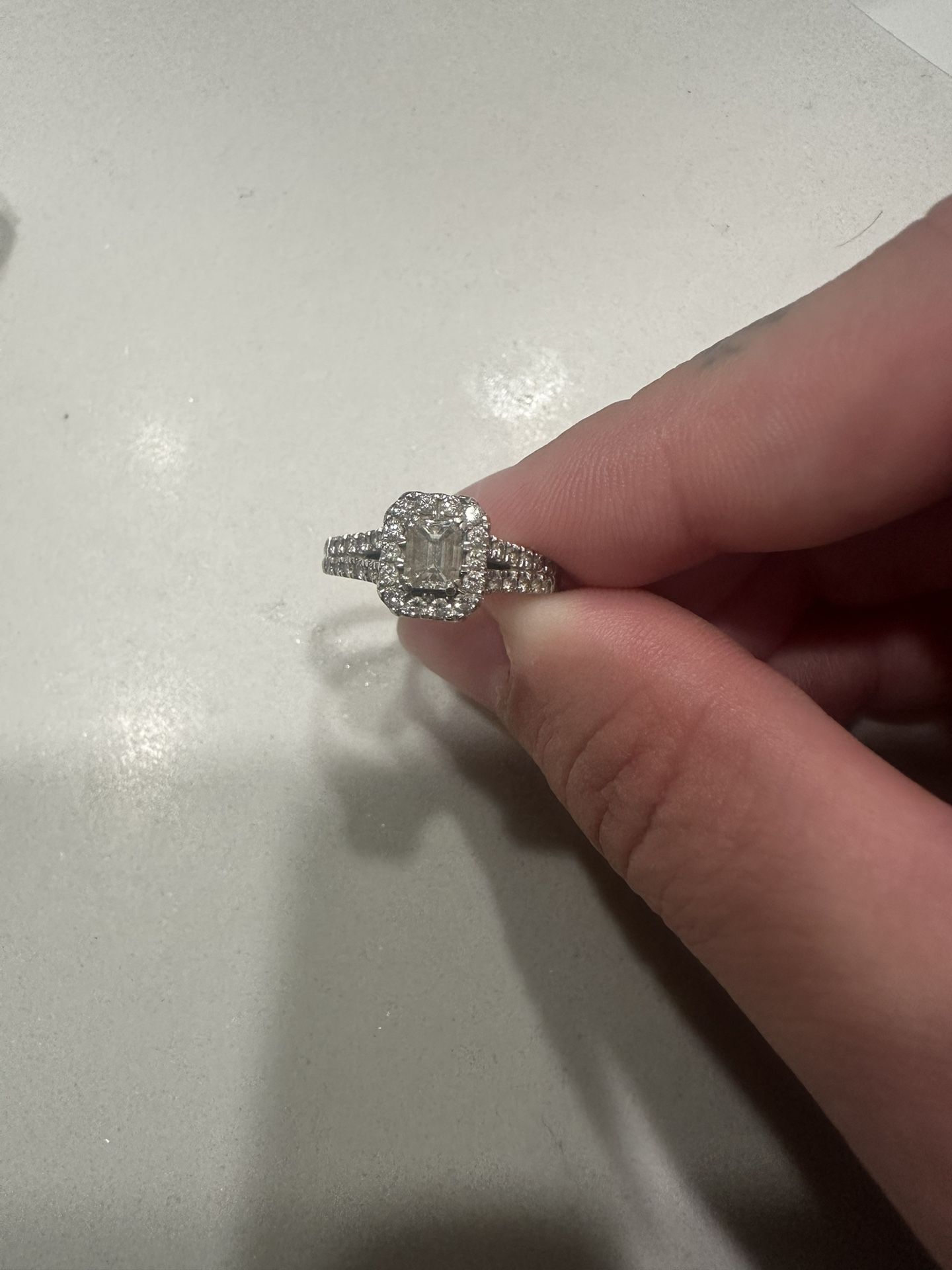 2 Ct Engagement Ring With Band