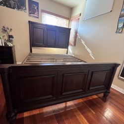 Mahogany Wood Queen Bed Frame With Nightstand 