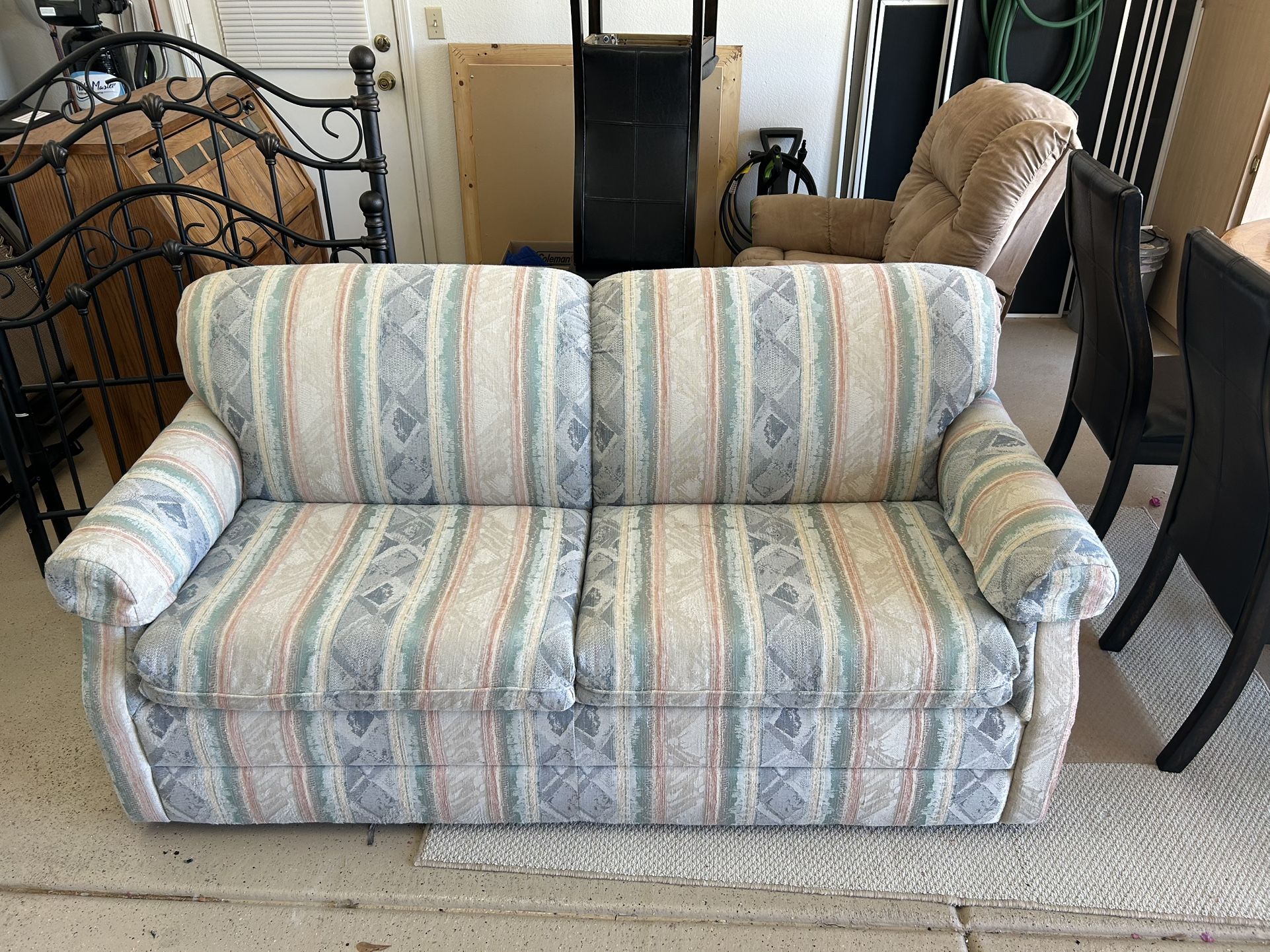 La Z Boy Pullout Sleeper Sofa