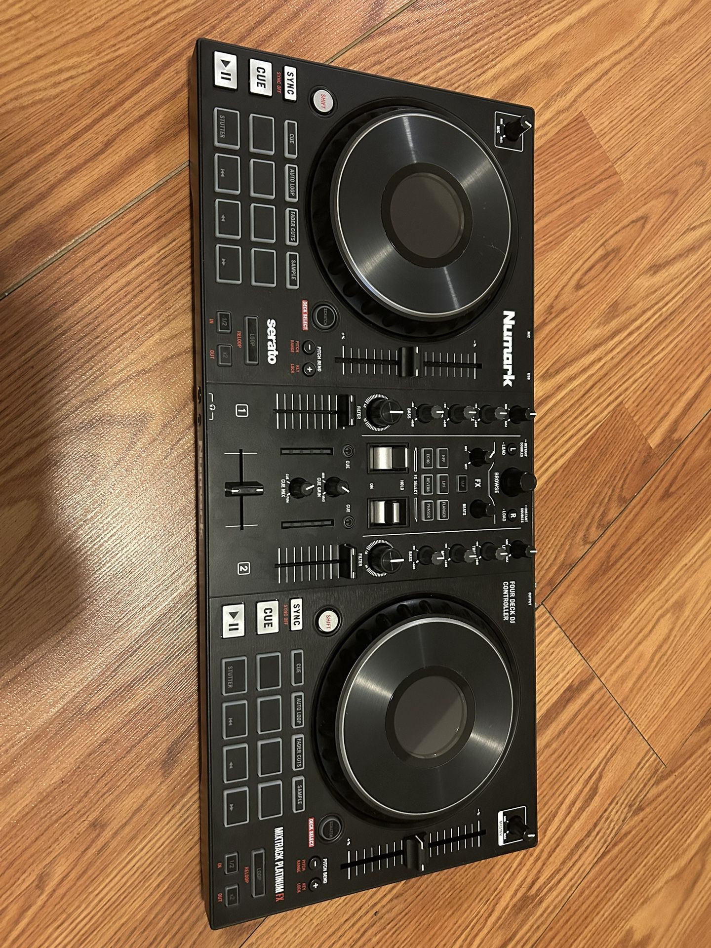 Numark Platinum FX