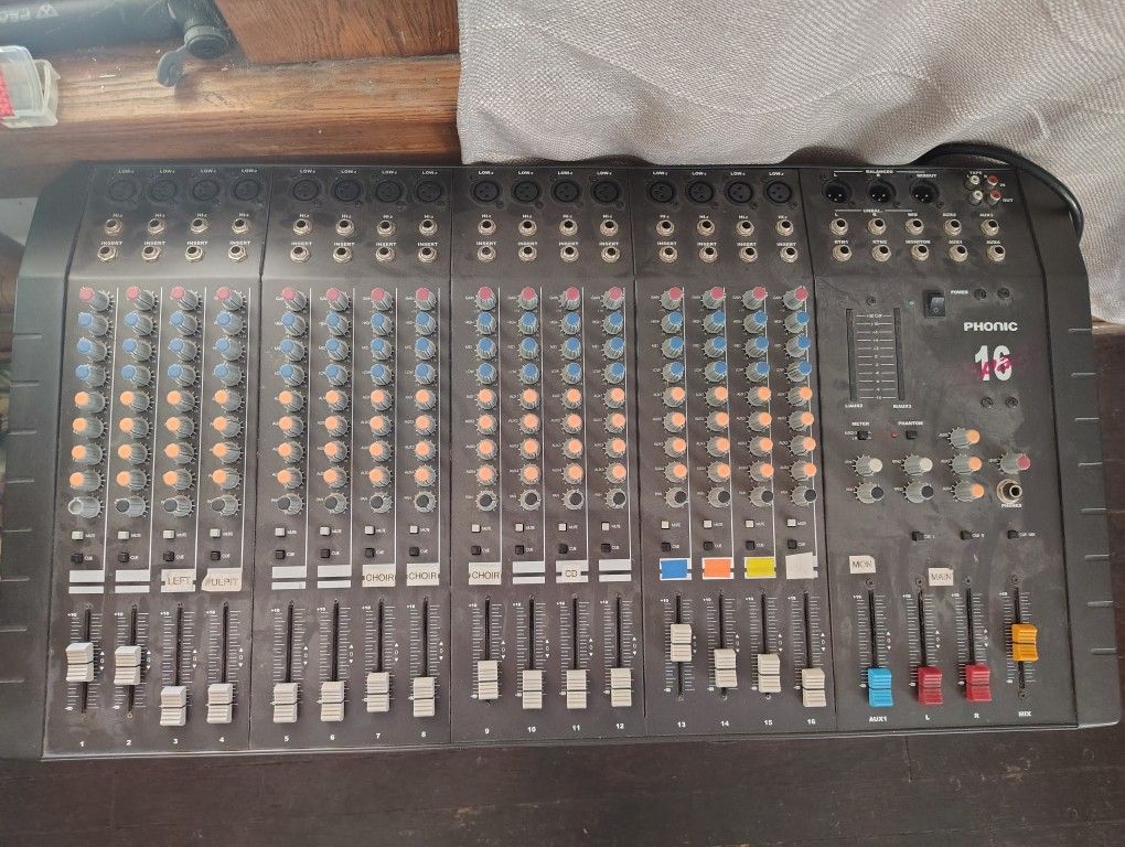 Phonic Impact 16 Mixer