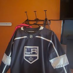 Women's l.a kings jersey