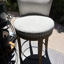 bar stool with wheels 