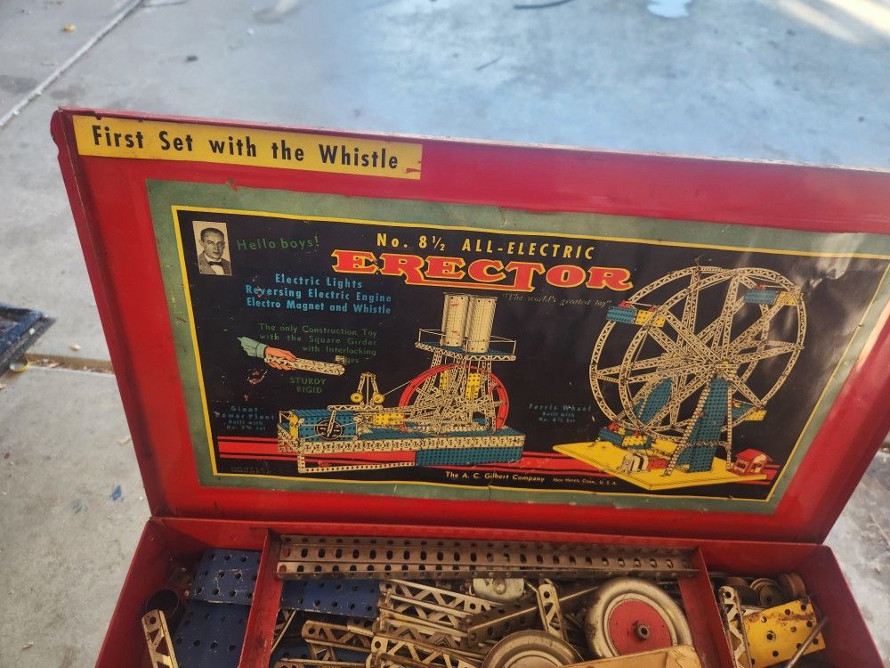 No. 8 1/2 All Electric Erector Set Vintage
