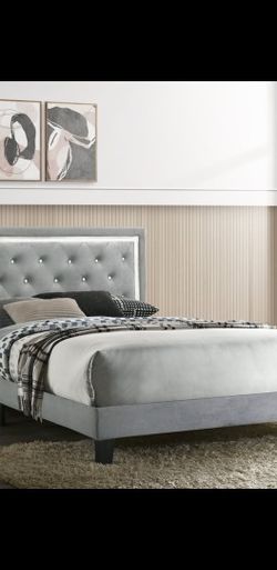  Brand new Grey Color Velvet King Size ***PLATFORM BED***
