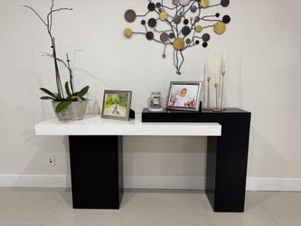 Living Room Accent Table