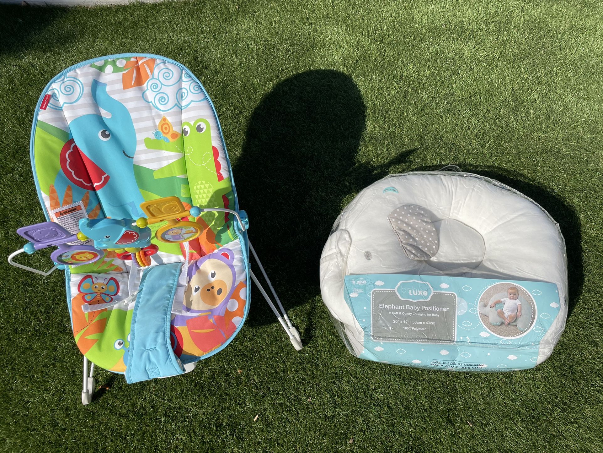 Fisher Price vibrating-baby bouncer & babe Luxe Baby Positioner pillow