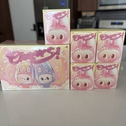 Labubu “The Monsters Cheers Cup” 