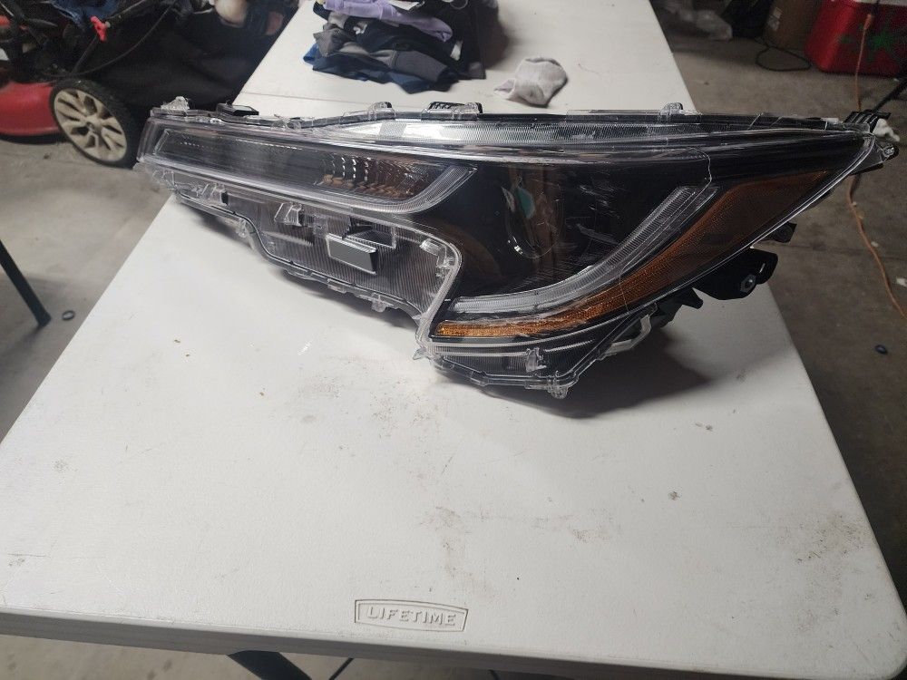 Headlights LEft Corolla 2025 LE $150