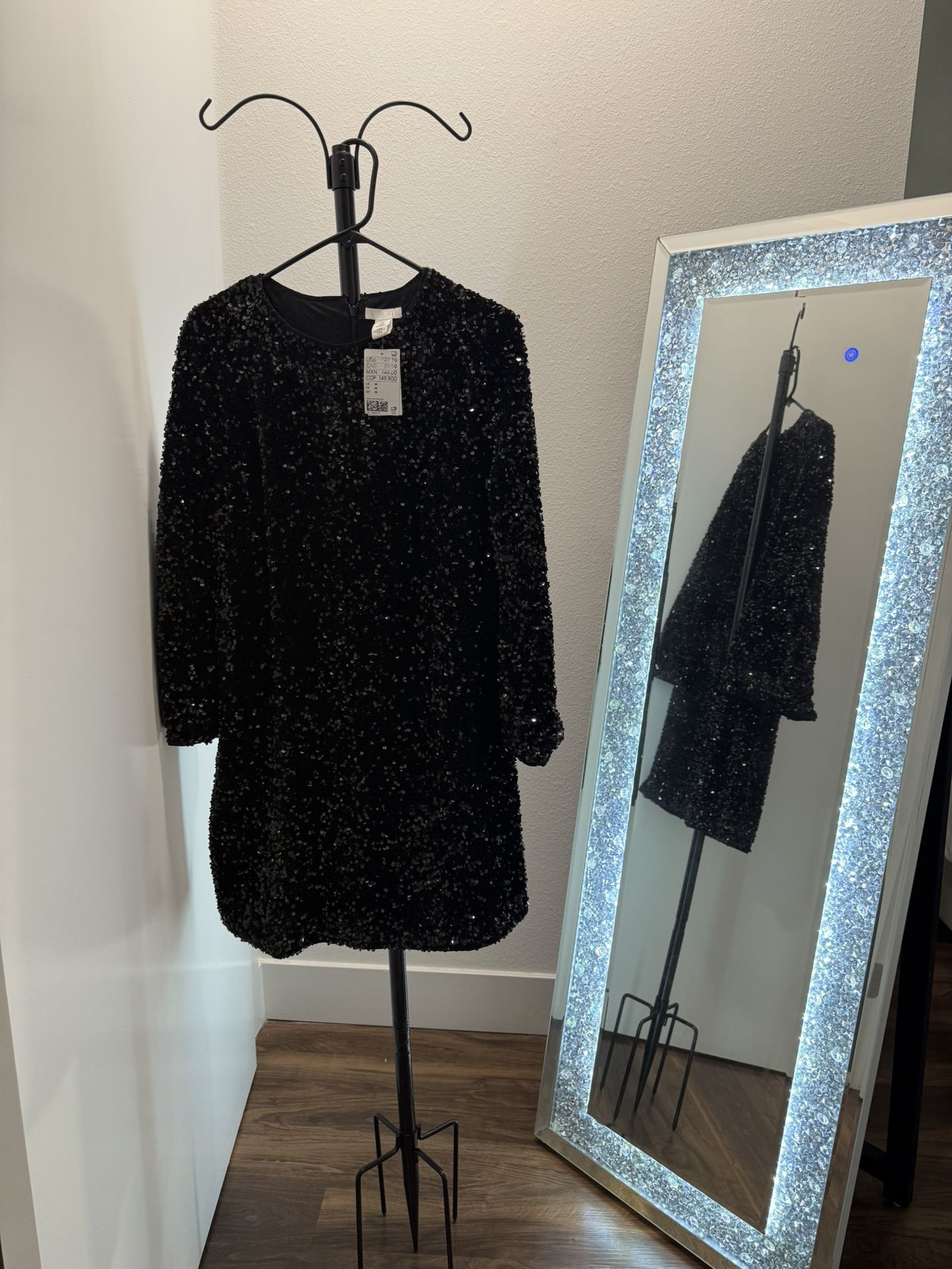 brand new black sequence dress (h&m) size large