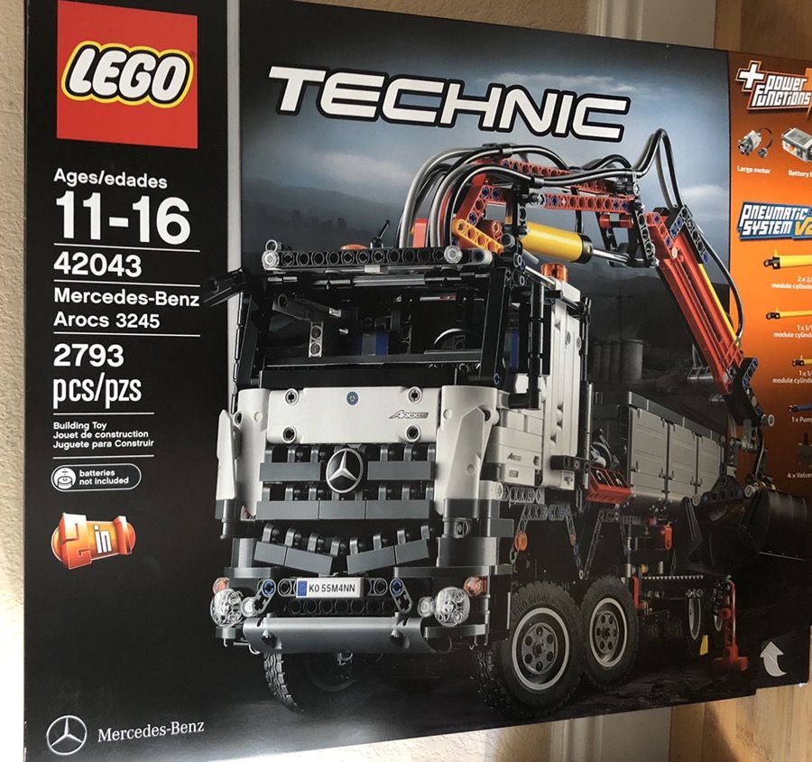 LEGO Technic Mercedes-Benz Arocs 3245 42043 Building Kit New
