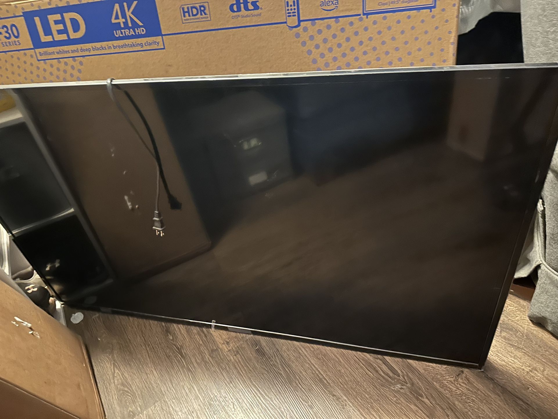 Insignia 50’ Smart Tv