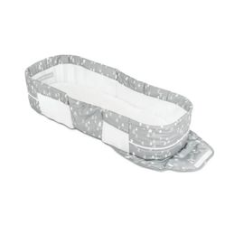 Gently Used Baby Delight Portable Bassinet 