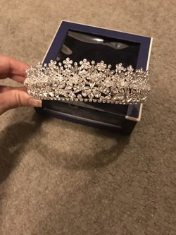 Wedding crown silver