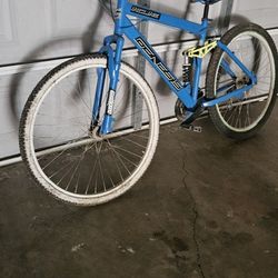GÉNESIS MOUNTAIN BIKE 