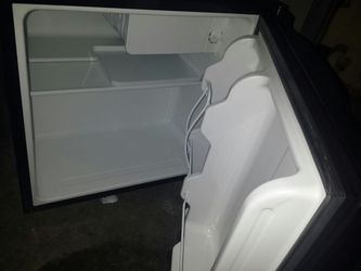 Mini fridge