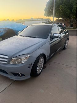 2009 Mercedes-Benz C-Class – Clean Title – Great Daily Driver