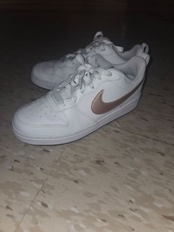 Nike Court Borough Low 2. Kids size 5.5Y (fits women size 7)