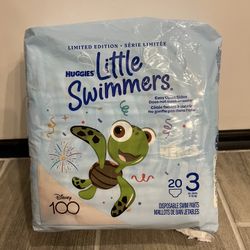 NEW Finding Nemo Little Swimmers Baby Diapers